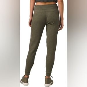Prana Sunrise Jogger NWT Rye Green Size Medium